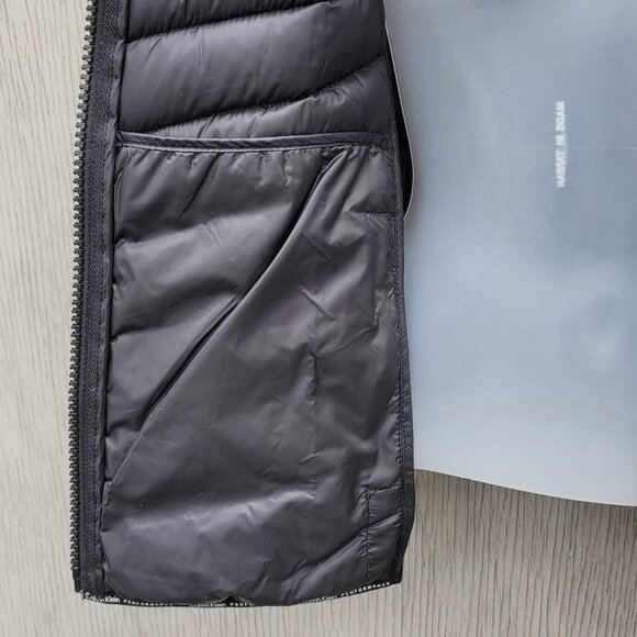 NWOT Calvin Klein Performance Quilted Zip-Up Down Vest Sherpa Collar Black Sz S - Picture 7 of 9